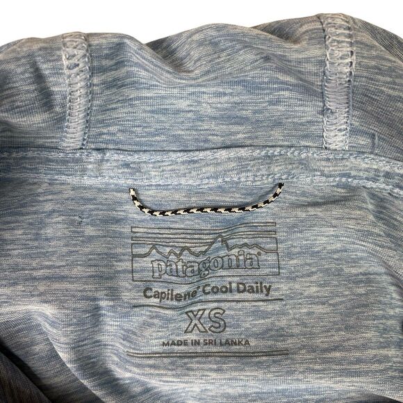 Patagonia Capilene Cool Daily Hoodie Blue UPF 50 Sun Shirt Women's  XS Outdoor - Picture 3 of 7